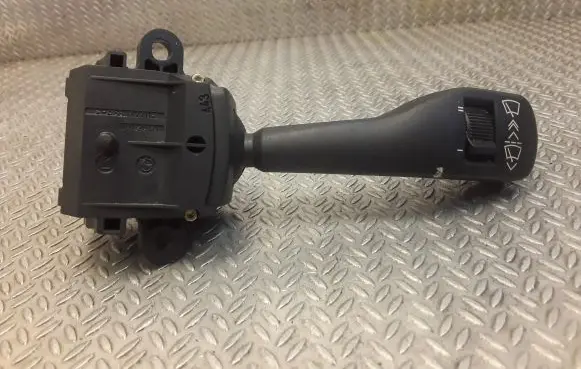 BMW 3 E46 Wiper speed switch 8363664