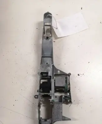 Rear door exterior handle/bracket