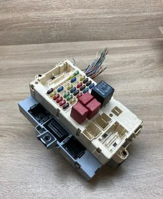 Fiat Stilo Fuse module 46520419
