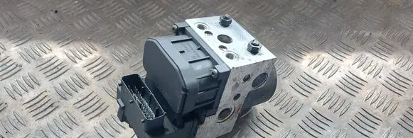 Audi A4 S4 B5 8D ABS Pump 8E0614111 0265216411 0273004132