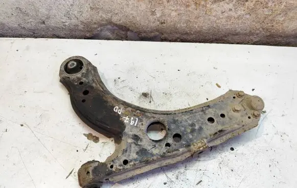 Seat Leon (1M) Front lower control arm/wishbone