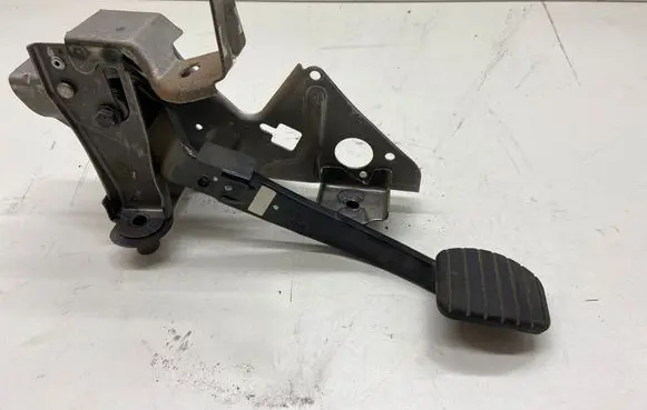Renault Captur Brake pedal 0137144