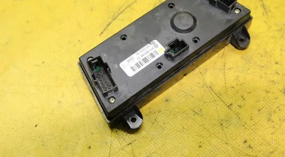 Mercedes-Benz E W211 Auxiliary heating control unit/module 2118206410
