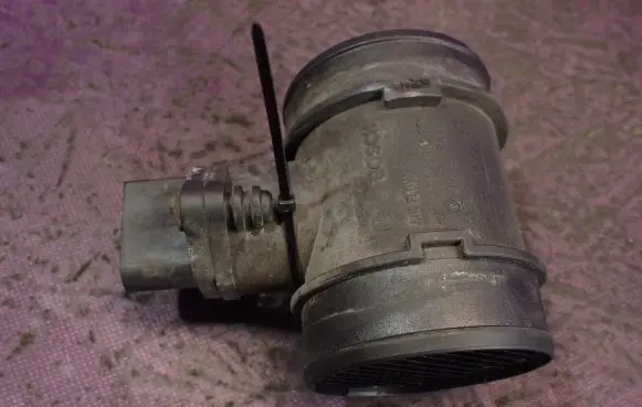 Audi A2 Mass air flow meter 0281002355