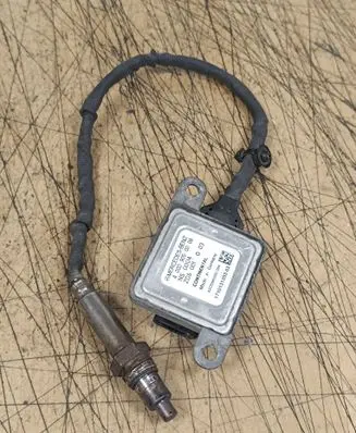 Mercedes-Benz Sprinter W906 Lambda probe sensor A0009050008