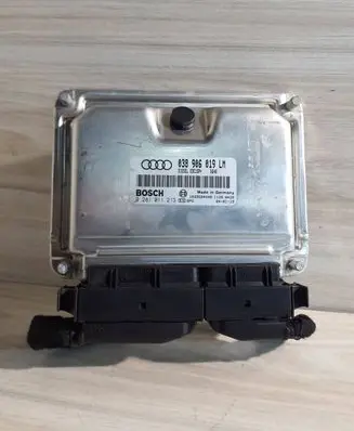 Audi A6 S6 C5 4B Engine control unit/module 038906019LM 1039S04448 0281011213