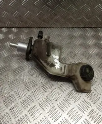 Mazda 3 I Master brake cylinder