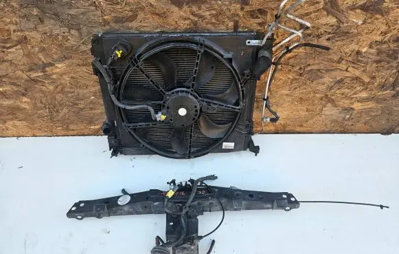 Nissan X-Trail T32 Radiator set X-TRAIL