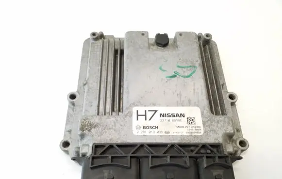 Nissan Qashqai Engine control unit/module 23710BB58E 0281019035