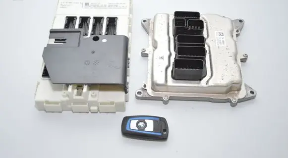 Engine ECU kit and lock set