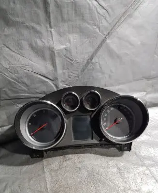 Opel Insignia A Speedometer (instrument cluster) 12844142