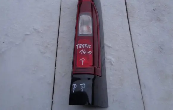 Renault Trafic III (X82) Rear/tail lights