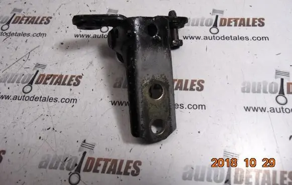 Mitsubishi Outlander Rear door lower hinge