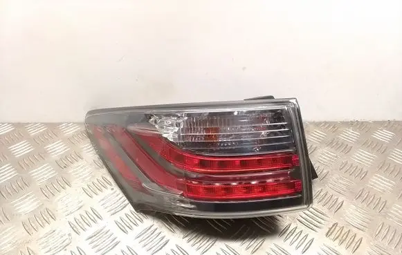 Lexus CT 200H Rear/tail lights