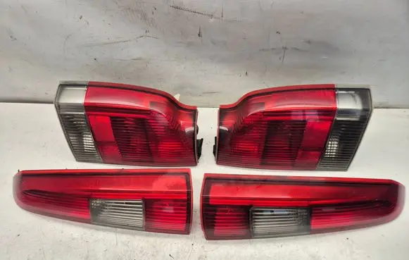 Volvo V70 Rear/tail lights set 