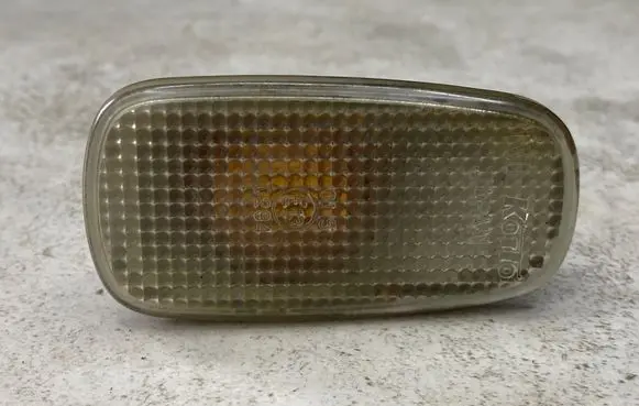 Toyota Prius (XW20) Front fender indicator light 