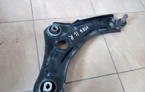 Renault Megane IV Front lower control arm/wishbone 545045297R