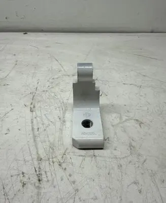 Alfa Romeo Stelvio Front door lower hinge A046575