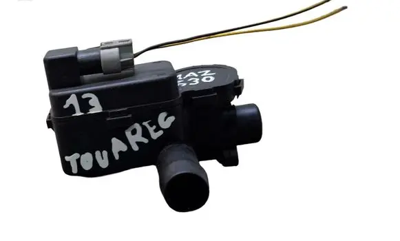 Volkswagen Touareg II Electric auxiliary coolant/water pump 7PP819810A
