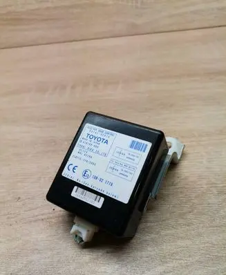 Toyota Corolla Verso AR10 Door control unit/module 897410F010