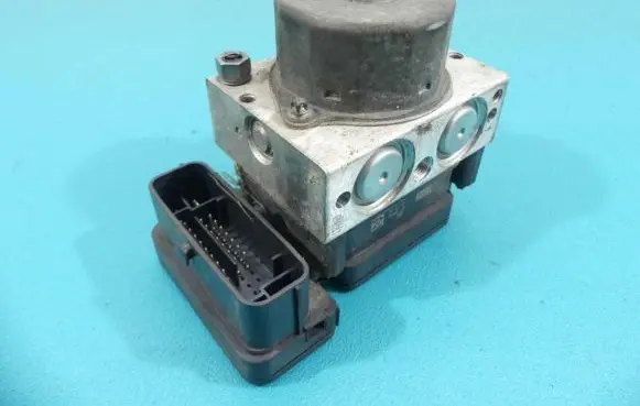 Skoda Fabia Mk2 (5J) ABS Pump 6R0907379AR IMPRK865941