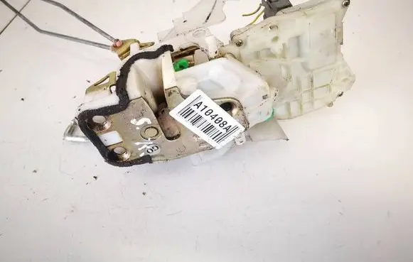 Honda CR-V Rear door lock