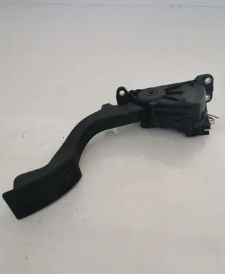 Ford Focus Accelerator throttle pedal 4M519F836AK