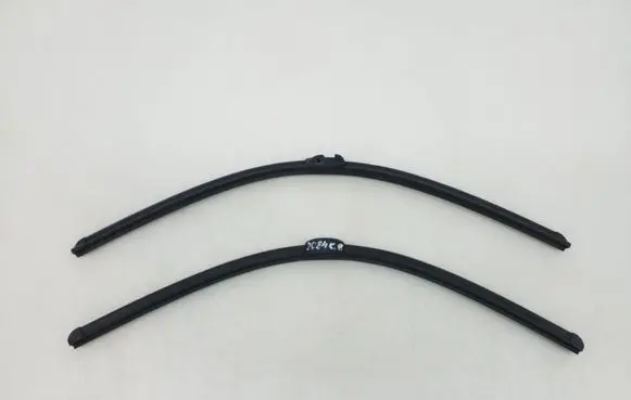 Mercedes-Benz S W221 Front wiper blade arm A2218201300