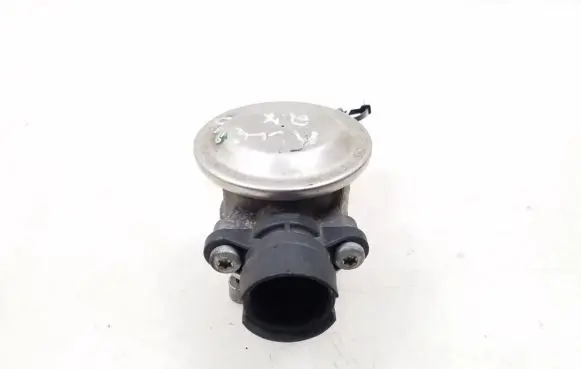 Audi A6 S6 C5 4B EGR valve 078131101P