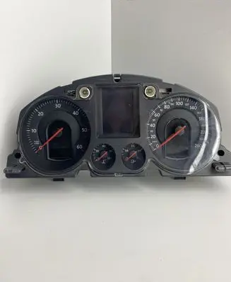 Volkswagen PASSAT B6 Speedometer (instrument cluster) 3C0920850G