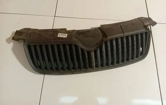 Skoda Roomster (5J) Front grill 5J0853668