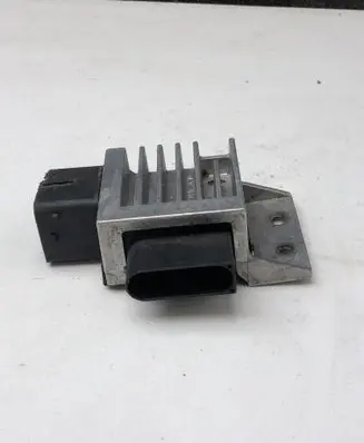 Renault Master III Glow plug pre-heat relay 271203982R