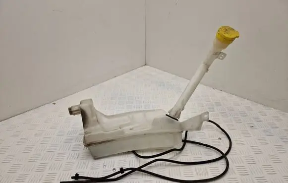 Renault Captur Windshield washer fluid reservoir/tank 289107623R 289104294R 289107132R