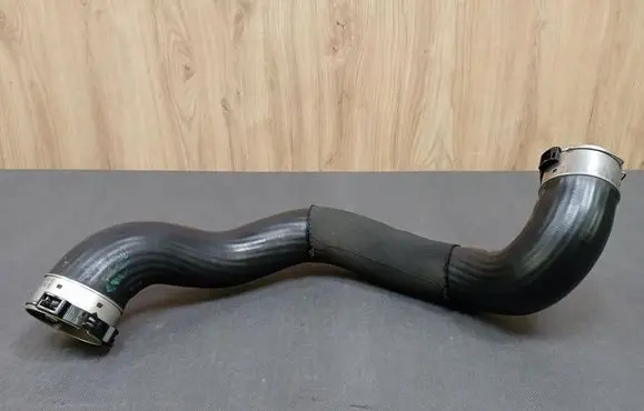 Mercedes-Benz E A207 Intercooler hose/pipe 2075280182 A2075280182