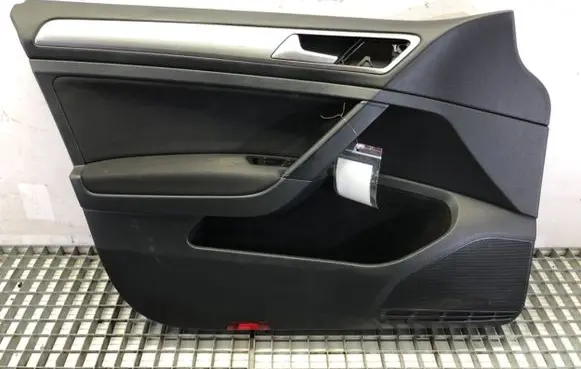 Volkswagen Golf VII Front door card panel trim