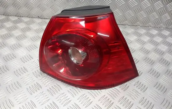 Volkswagen Golf V Rear/tail lights 1K6945096N