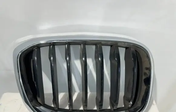 BMW X3 G01 Front bumper upper radiator grill 7469435 7464920 7478670
