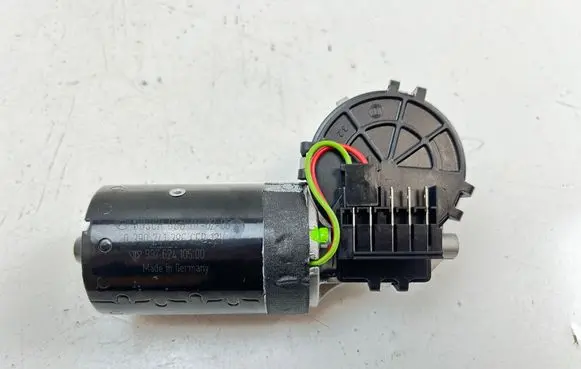 Porsche 911 997 Wiper motor 99762410500 0390241386