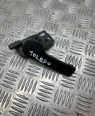 Seat Toledo III (5P) Engine bonnet (hood) release handle 1J1323533C