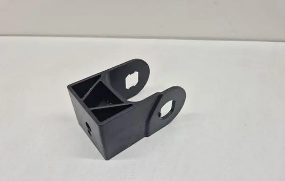 Porsche Cayenne (92A) Radiator mount bracket 7P0121079A
