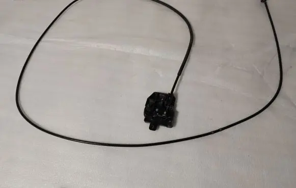 Audi Q8 Engine bonnet/hood lock release cable 4M8823633F