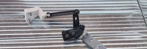 Headlight/headlamp level sensor