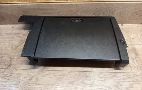 Volkswagen PASSAT B2 Glove box 321857924C 321857103C
