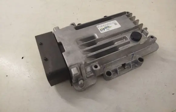 Mazda CX-7 Reducing agents exhaust control unit R2AX18701F