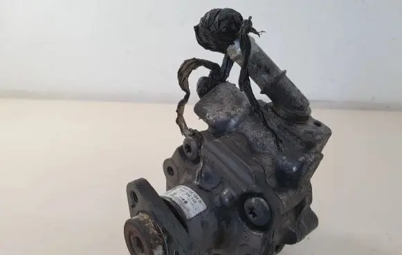 Audi A5 8T 8F Power steering pump 8K0145154G