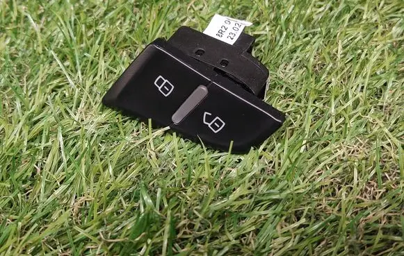 Audi Q5 SQ5 Central locking switch button 8R2962108A