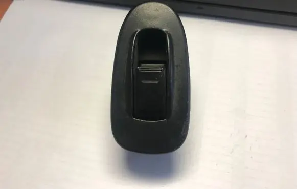 KIA Shuma Electric window control switch 4735101000