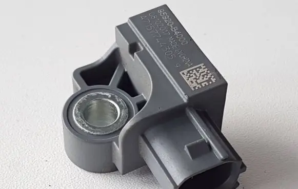 Hyundai Tucson TL Airbag deployment crash/impact sensor 95920B4000 08102017 A7157744305