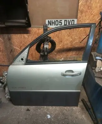 SsangYong Rexton Front door
