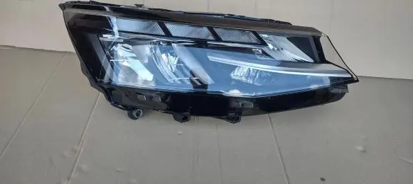 Volkswagen Transporter - Caravelle T7 Headlight/headlamp 7T1941036D